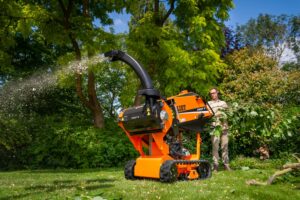 ELIET a innové sur le marché en tant qu’inventeur du broyeur autotracté.