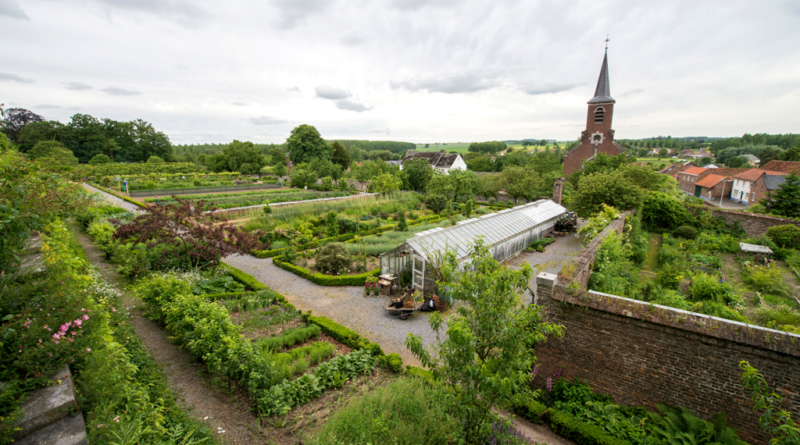 Journées des Plantes et Jardins au château de Hex