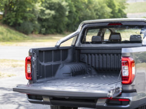 Avec jusqu’à 1000 kg de charge utile, une capacité de remorquage tout aussi importante et une autonomie allant jusqu’à 330 km (WLTP), ce Maxus est un véhicule très pratique.