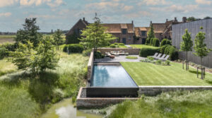 Le projet de Biopools Degroote Koen a remporté l'or dans la catégorie de prix "piscines de moins de 80 000 euros". ©studiopsg.be