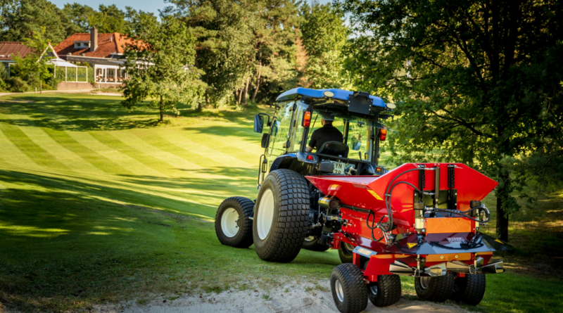 Les sableuses RINK de Redexim : Des solutions innovantes pour entretenir le gazon