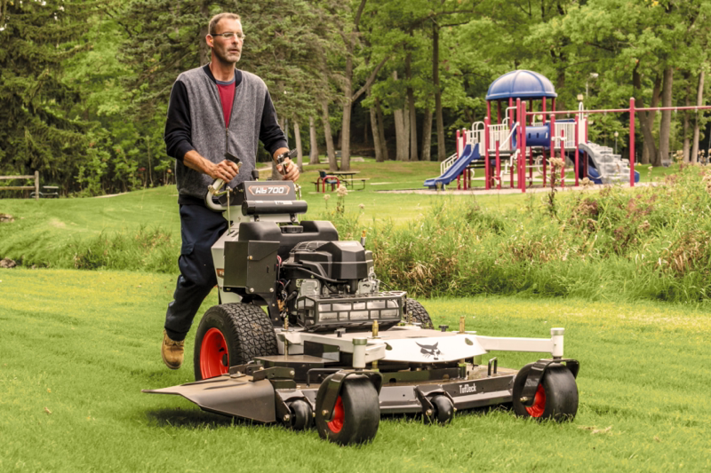 Bobcat propose une gamme complète de machines pour l'aménagement paysager