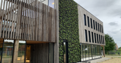 Le bâtiment « ‘t Centrum » van Kamp C, récemment inauguré à Westerlo, est l’immeuble de bureaux le plus circulaire du Benelux.