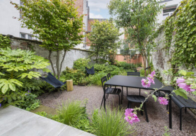 La vie en plein air au coeur de la ville - De Vlaamse Tuinaannemer 2024/25, bronze dans la catégorie ‘Jardins < 250 m²’