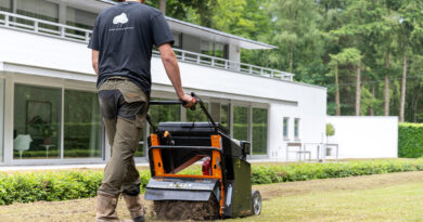 Le printemps 2025 s’annonce déjà comme le plus sec jamais enregistré, et l’été ne fait que commencer ! Les réserves d’eau accumulées l’année dernière grâce aux fortes pluies ne suffiront pas à protéger les pelouses des effets de la sécheresse. Cette année, la mortalité du gazon atteindra des sommets historiques !  Les entrepreneurs de jardin feraient bien de se préparer : l’automne sera placé sous le signe de la rénovation des pelouses.