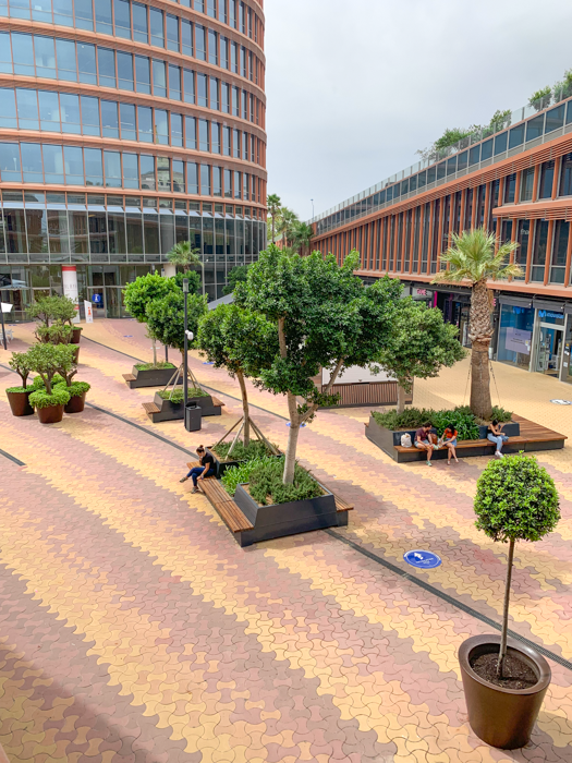Solution d'assise verte pour les espaces publics : Solid Mobile Green Isles Rectangular