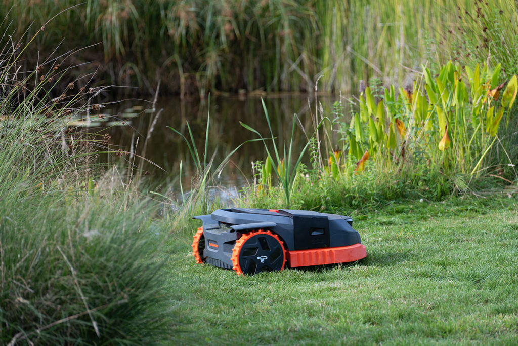TESTÉ : Segway Navimow A2 – « Tondre avec précision, sans fil de délimitation »